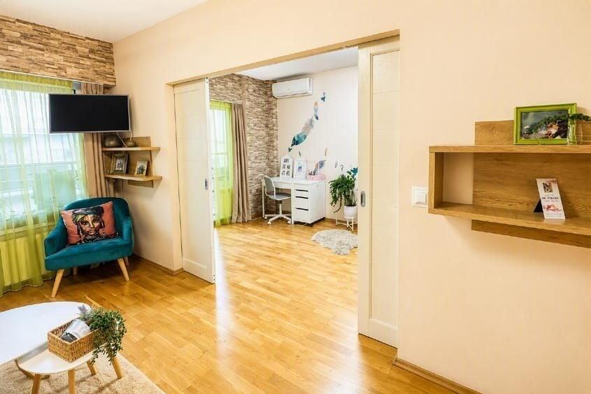 Apartament cu 4 camere decomandat, mobilat în Dristor
