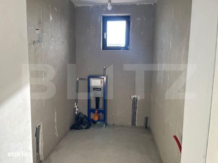 Casă cu 4 camere în Ungureni