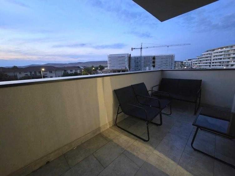 Apartament cu 3 camere decomandat în Florești