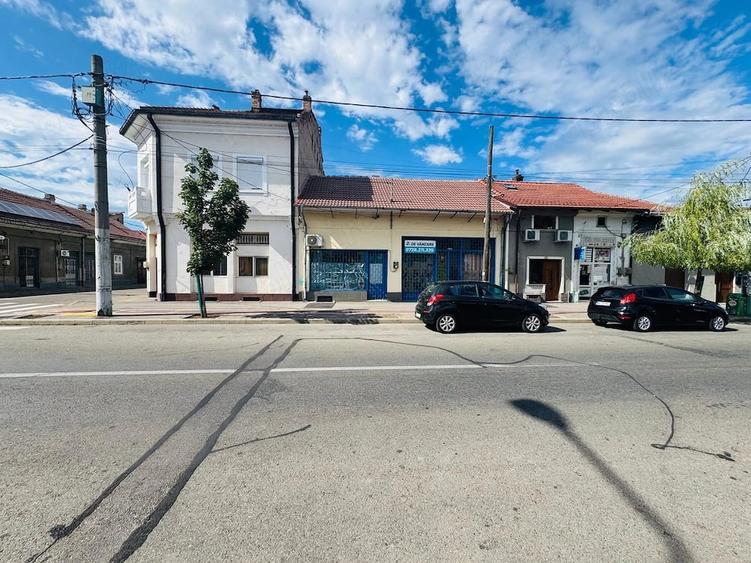 Casă cu Teren 360 Mp în Traian