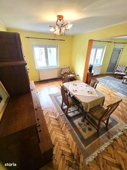 Casă cu 4 camere cu Teren 280 Mp în Central