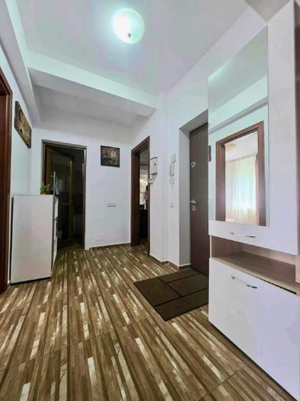Apartament cu 2 camere decomandat, mobilat în Central