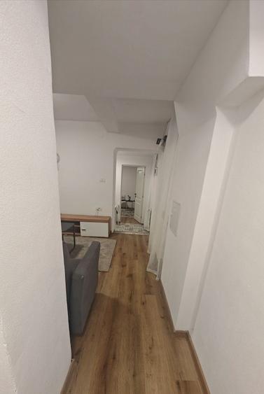 Apartament cu 2 camere semidecomandat în Drumul Carului