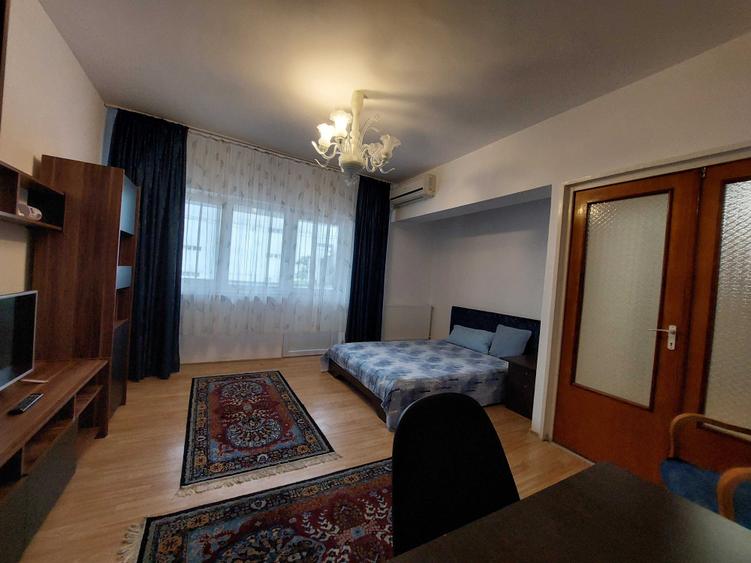 Apartament cu 2 camere decomandat în Ultracentral