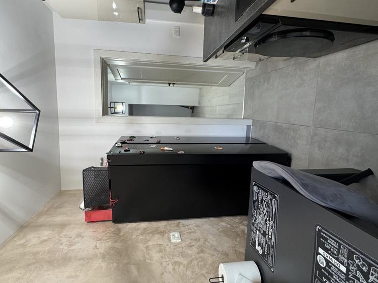 Apartament cu 2 camere semidecomandat în 1 Mai
