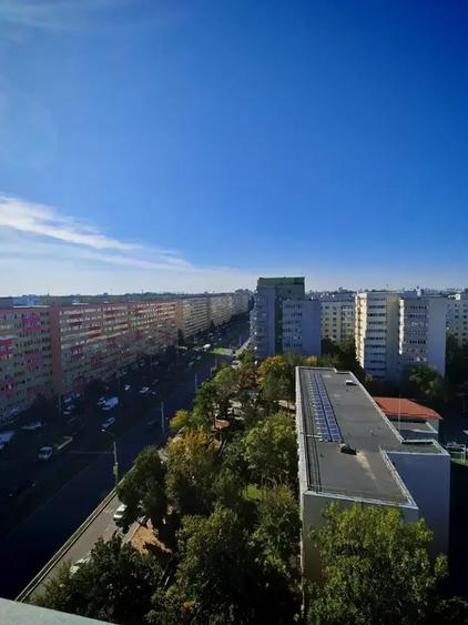 Apartament cu 3 camere decomandat, mobilat în Pantelimon
