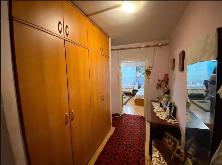 Garsonieră decomandată în Soarelui