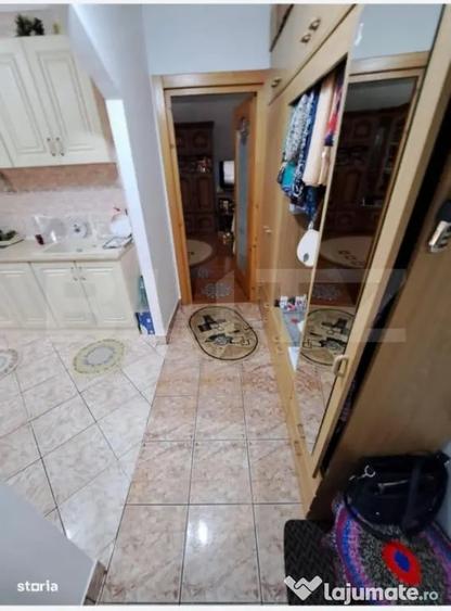 Apartament cu 2 camere decomandat, mobilat în Central