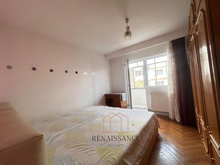 Apartament cu 3 camere decomandat, mobilat în Girocului