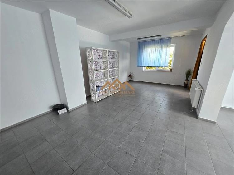 Spațiu comercial, de 110 mp, în Poieni-Suceava