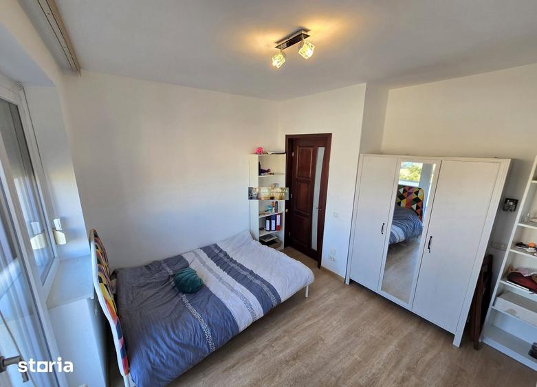 Casă cu 5 camere cu Teren 612 Mp în Central