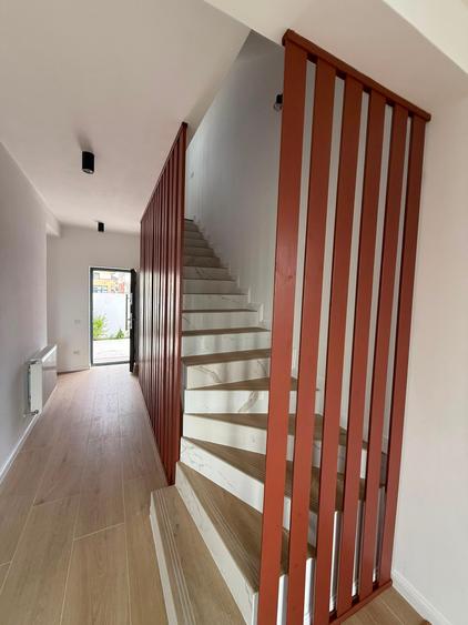Casă cu 5 camere cu Teren 340 Mp în Bragadiru