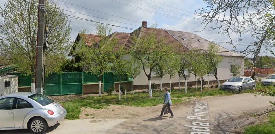 Casă cu 3 camere în Chișineu-Criș