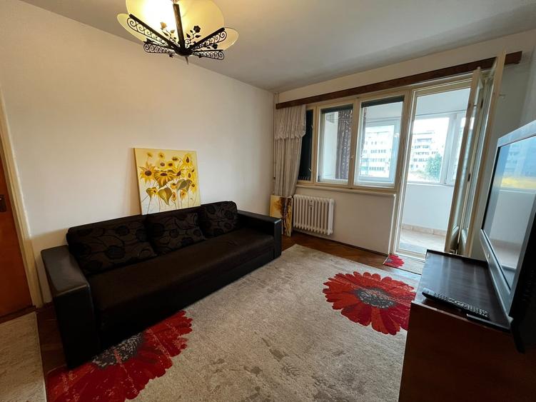 Apartament cu 2 camere decomandat în P-ța Gorjului