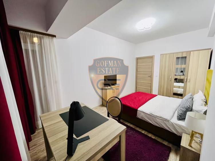 Apartament cu 3 camere decomandat, mobilat în Mamaia