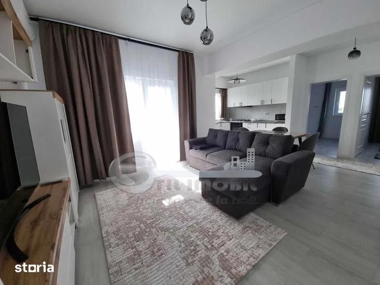 Apartament cu 3 camere semidecomandat în Central