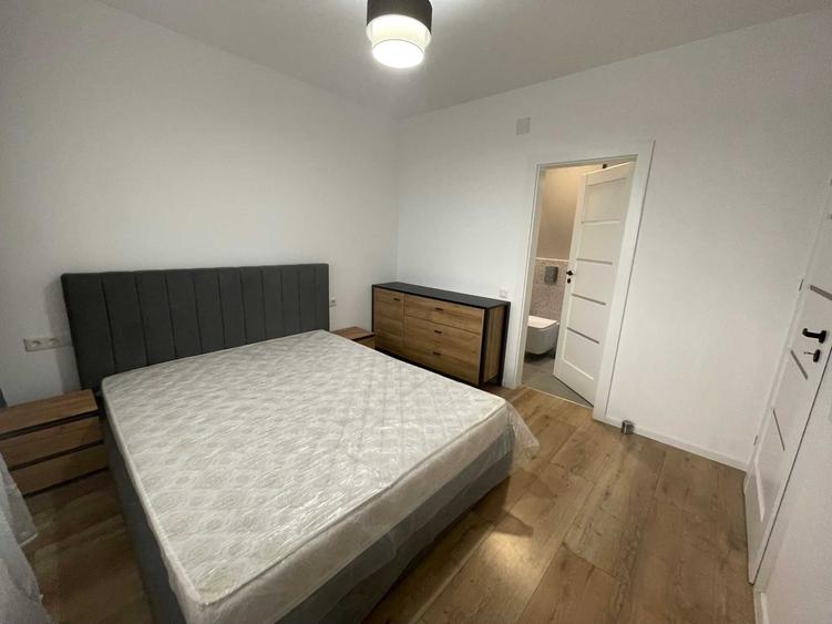 Apartament cu 3 camere decomandat în Corunca