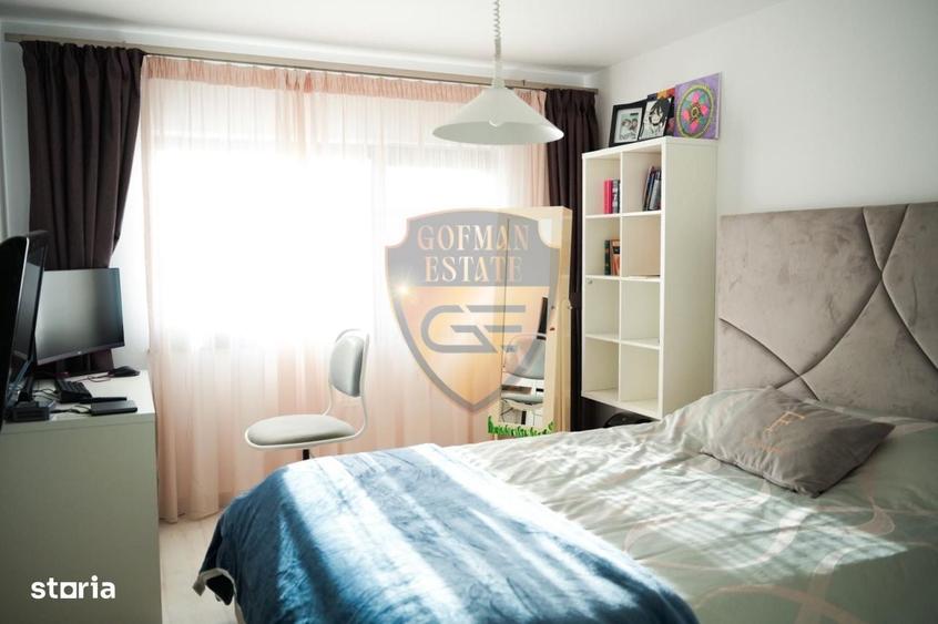 Casă cu 4 camere în Palazu Mare