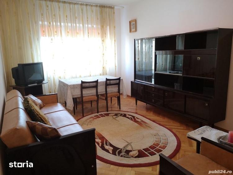 Apartament cu 3 camere decomandat în George Enescu
