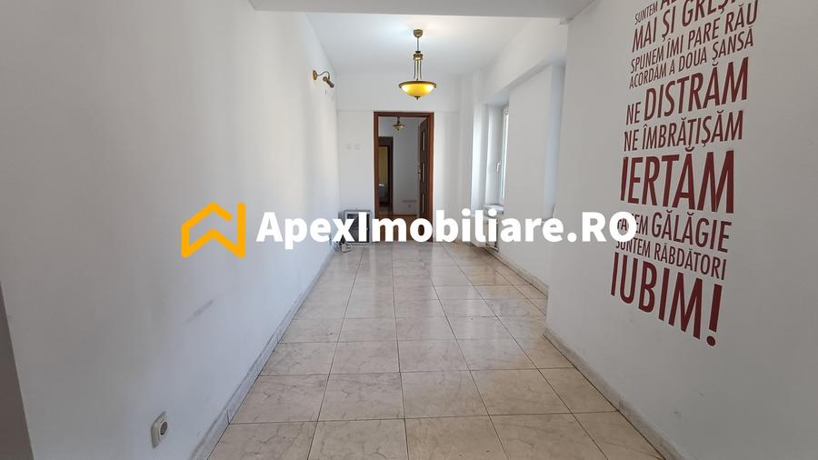 Apartament cu 4 camere decomandat în Unirii