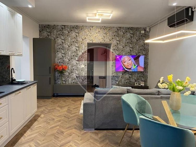 Apartament cu 3 camere decomandat, mobilat în UTA