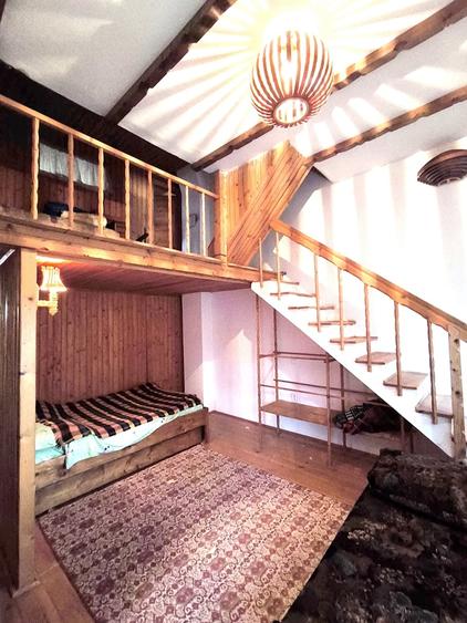 Duplex cu 10 camere cu Canalizare în Bran