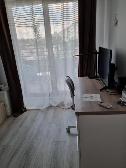 Apartament cu 2 camere decomandat în 1 Mai