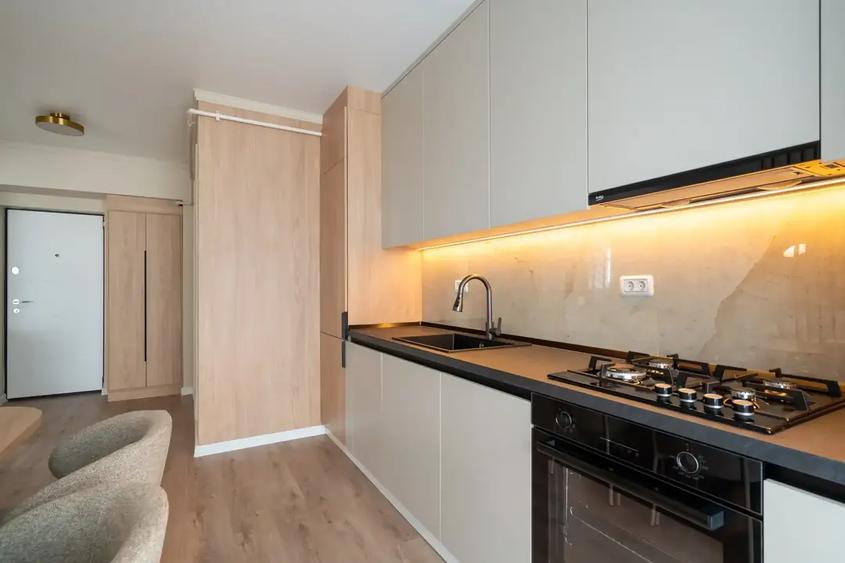 Apartament cu 3 camere decomandat, mobilat în Progresul