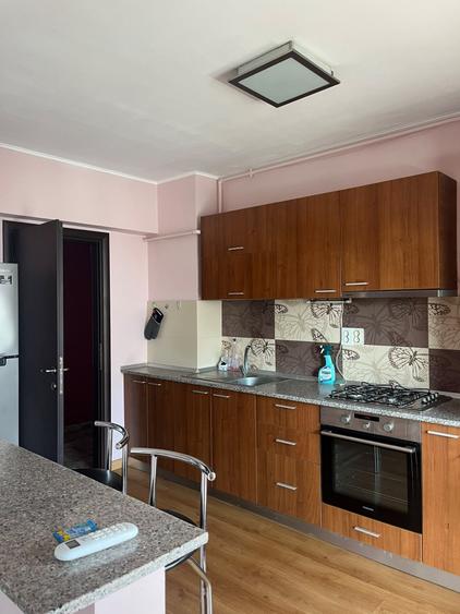 Apartament cu 2 camere semidecomandat în Pajura