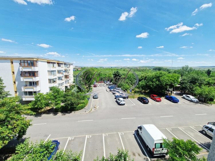 Apartament cu 2 camere decomandat, mobilat în Între Lacuri