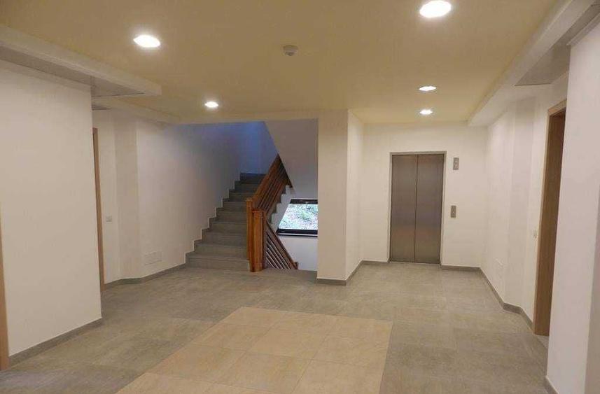 Garsonieră decomandată în Clăbucet