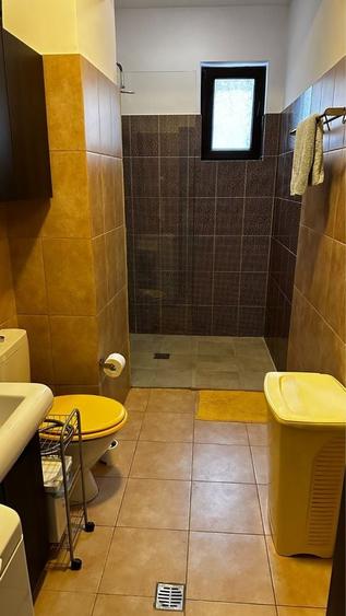 Apartament cu 2 camere semidecomandat, mobilat în Jiului