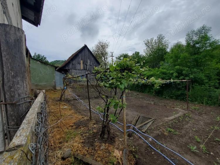 Casă cu 2 camere cu Teren 93 Mp în Tău