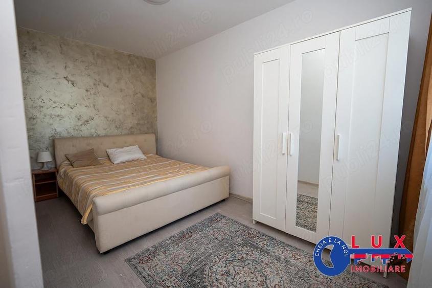 Apartament cu 3 camere semidecomandat în Big