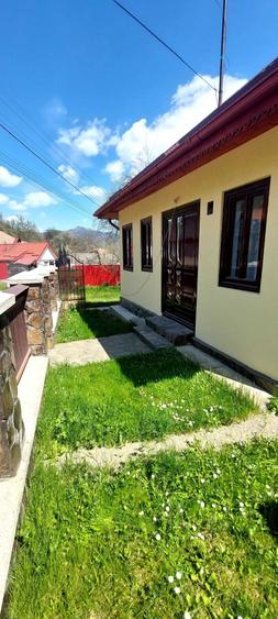Casă cu 3 camere în Cotumba