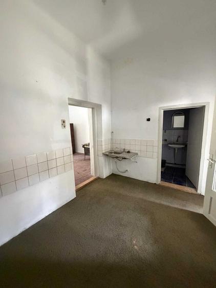 Apartament cu 2 camere nedecomandat în Aninoasa