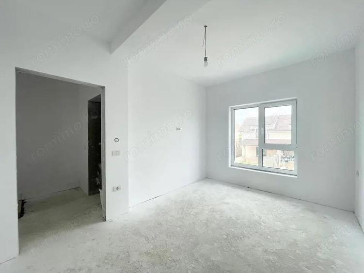 Casă cu 4 camere cu Teren 255 Mp în Urseni