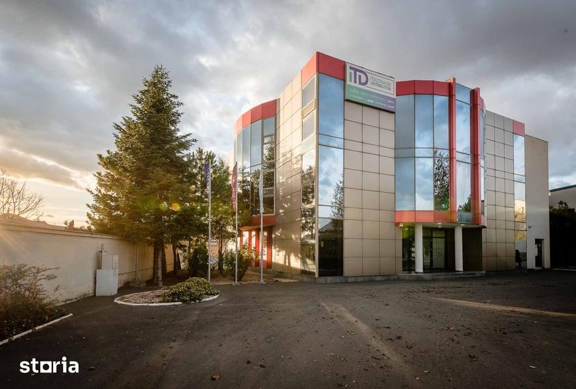 Spațiu comercial, de 4,231 mp, în Tunari