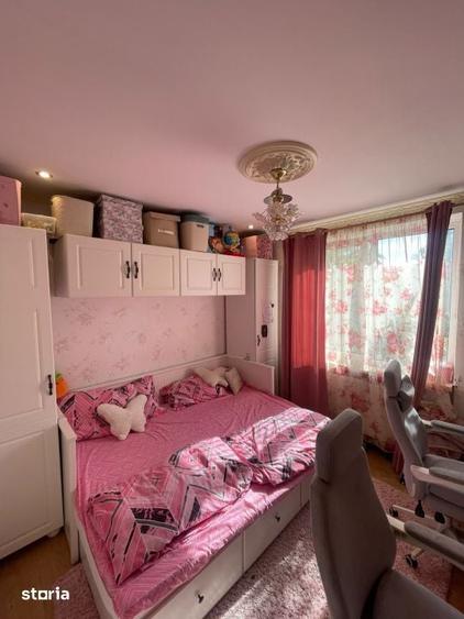 Apartament cu 3 camere decomandat în Săsar