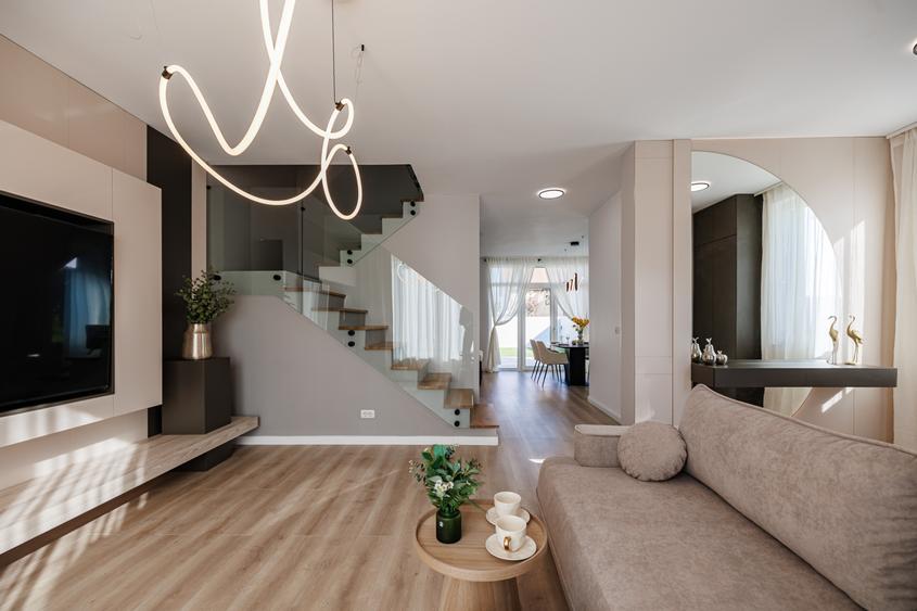 Duplex cu 4 camere cu Canalizare în Dumbrăvița