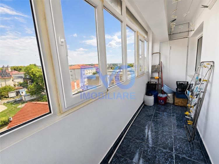 Apartament cu 3 camere decomandat în Independenței