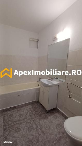Garsonieră decomandată în Drumul Taberei