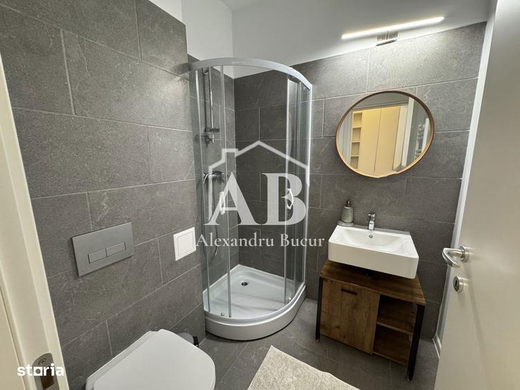 Apartament cu 3 camere, mobilat în Central