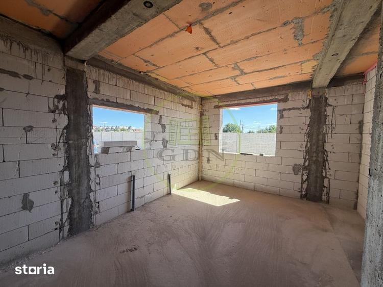 Casă cu 3 camere cu Teren 1533 Mp în Central