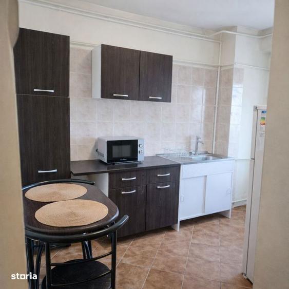 Apartament cu 2 camere, mobilat în Decebal
