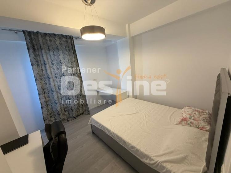 Apartament cu 3 camere, mobilat în Craiovița Nouă