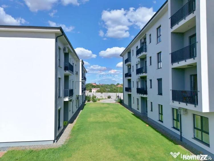 Apartament cu 3 camere semidecomandat în Grădiște