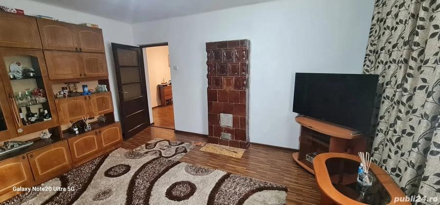 Casă cu 3 camere cu Teren 250 Mp în Hunedoara
