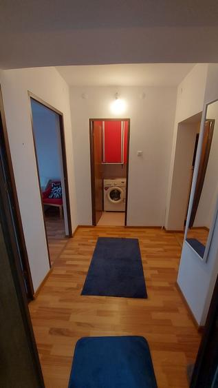Apartament cu 3 camere decomandat în Popoveni