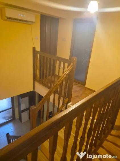 Casă cu 5 camere cu Teren 700 Mp în Șendreni